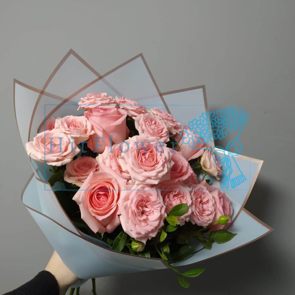 Букет цветов из: Розы